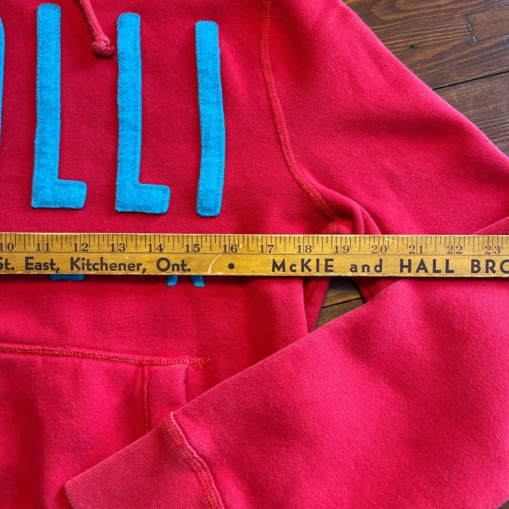 Hollister - Cherry Red Logo Hoodie - Picture 4 of 5